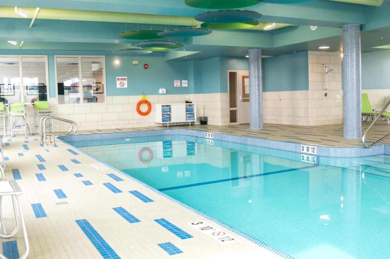 Holiday Inn Express & Suites - Brandon By Ihg Екстер'єр фото