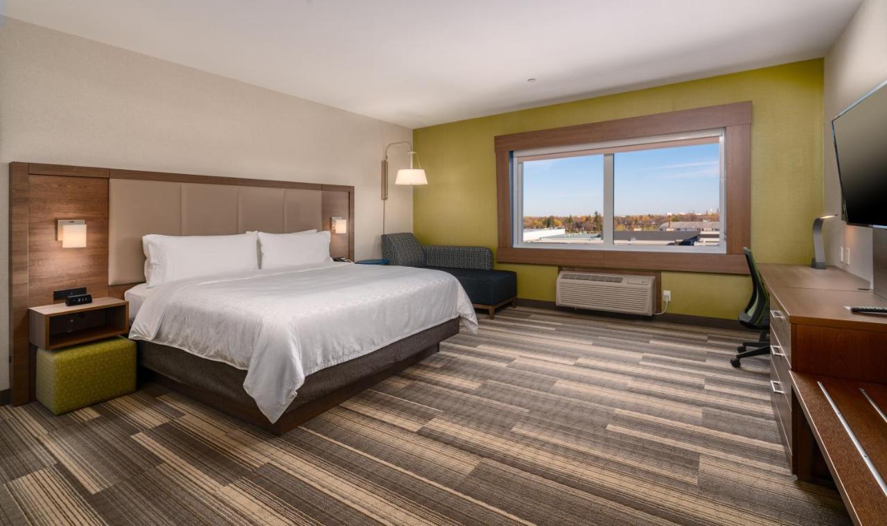 Holiday Inn Express & Suites - Brandon By Ihg Екстер'єр фото
