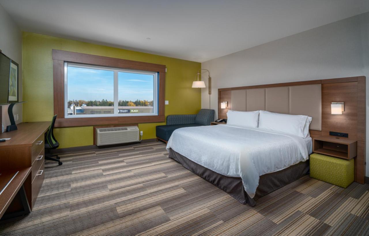 Holiday Inn Express & Suites - Brandon By Ihg Екстер'єр фото
